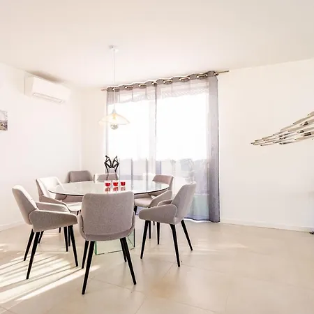 Villa Bruno Charneca (Setubal)